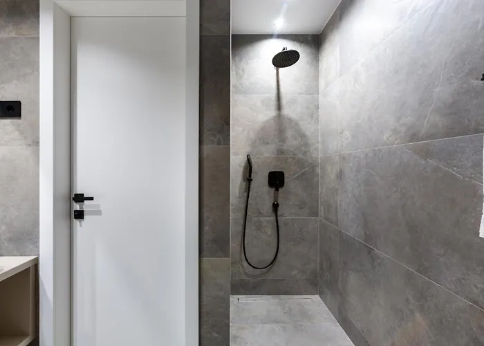 A'more Bijeca - App A3 - Mpolo *